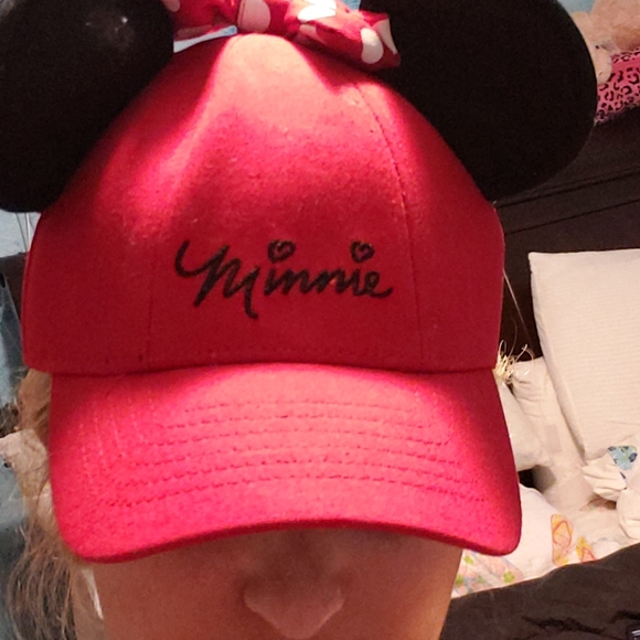 Disney hat - Picture 2 of 9